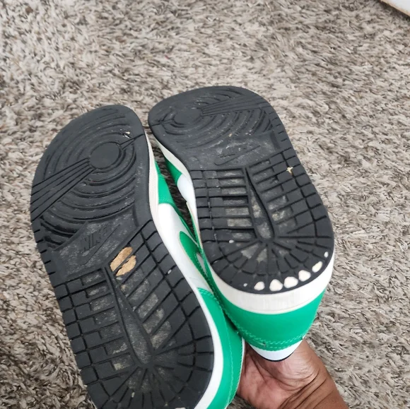 Jordan Retro 1 Green and White Hi Top Sneakers Size 8 - Picture 12 of 12